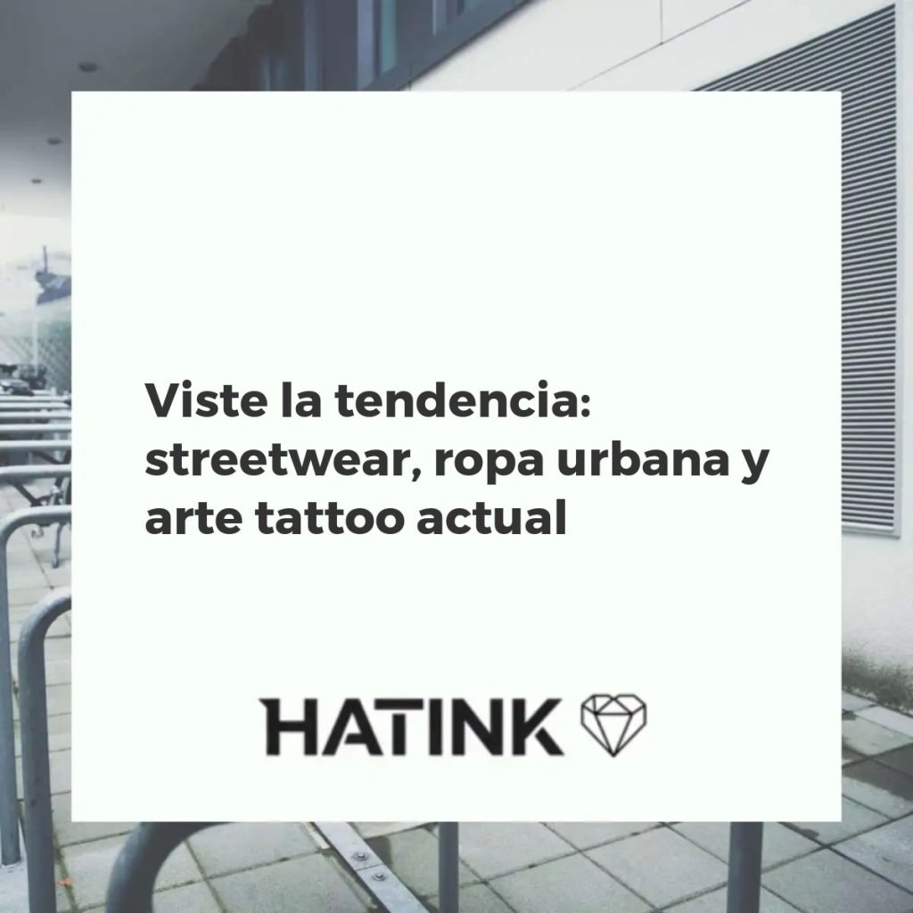 Jóvenes con ropa streetwear y urbana moderna, con diseños inspirados en tatuajes, posando en un entorno urbano con grafitis.